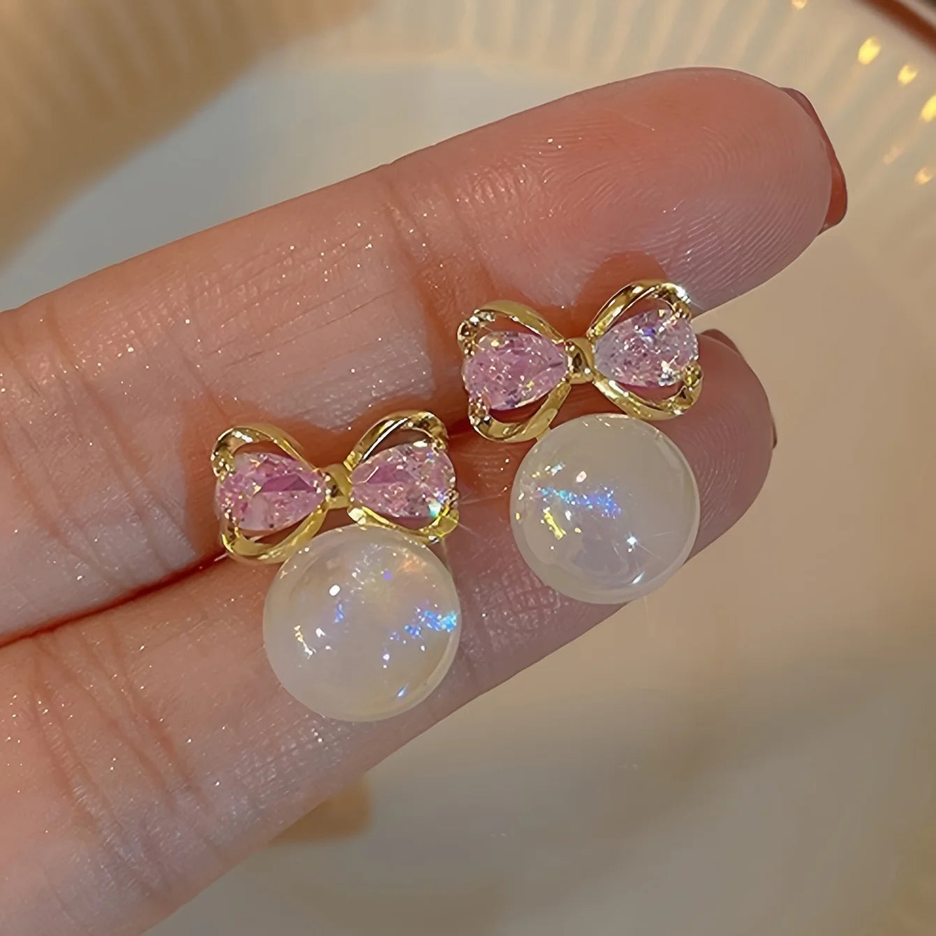 Elegant Bowknot Pearl Stud Earrings