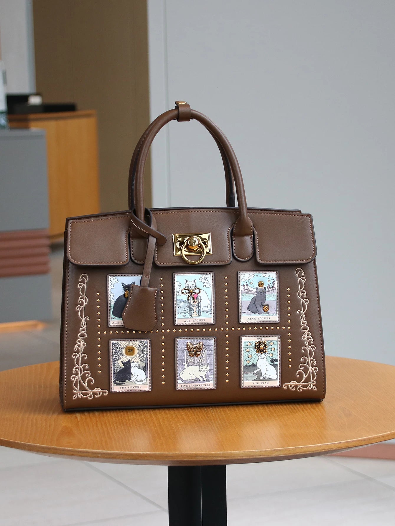 Casual tote bag