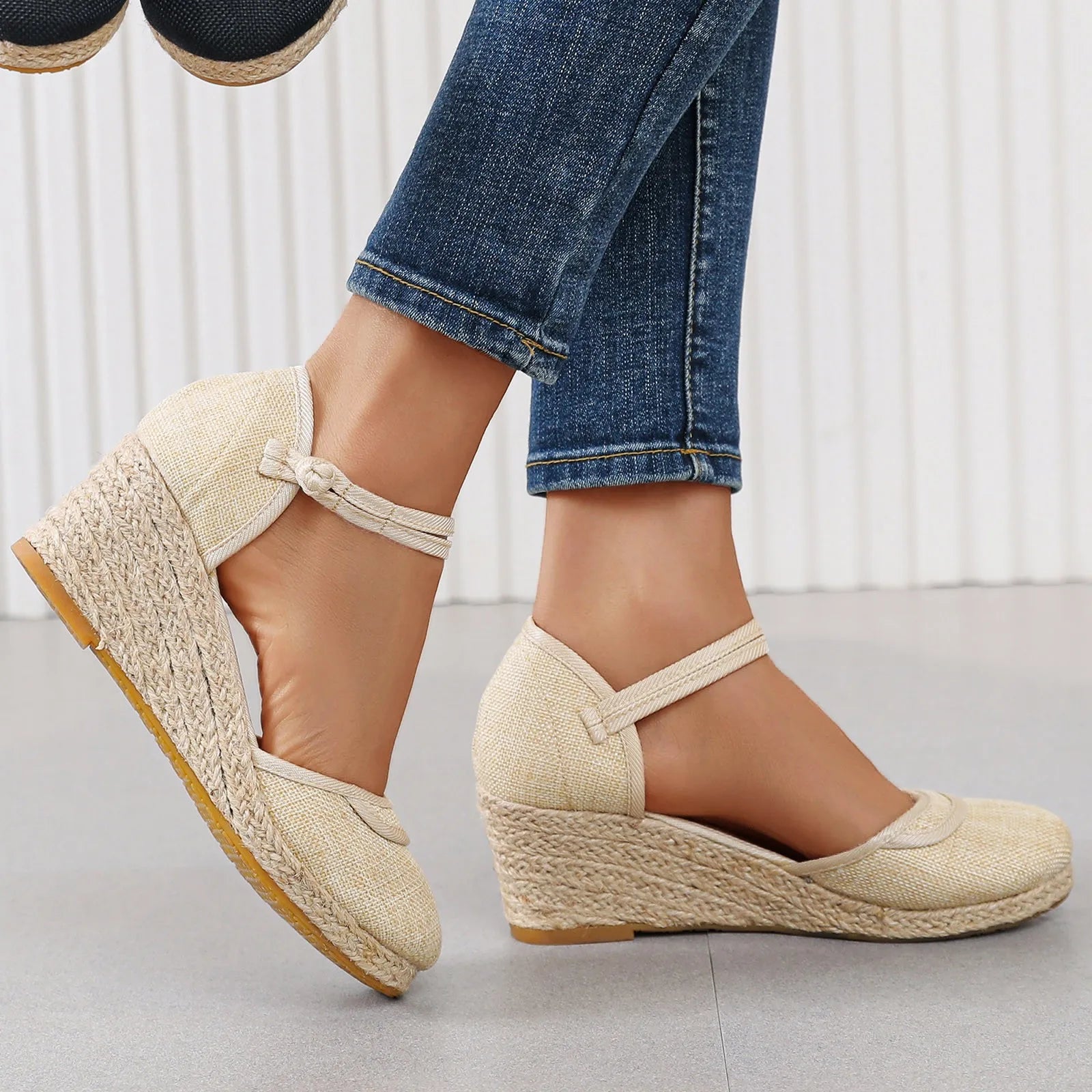 Retro Plain Wedge Sandals