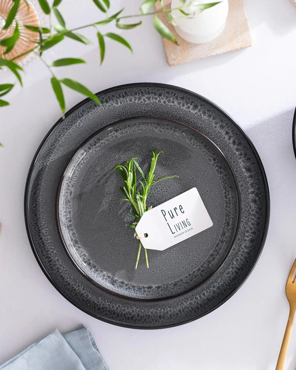 32-Piece Stoneware set For Dinner