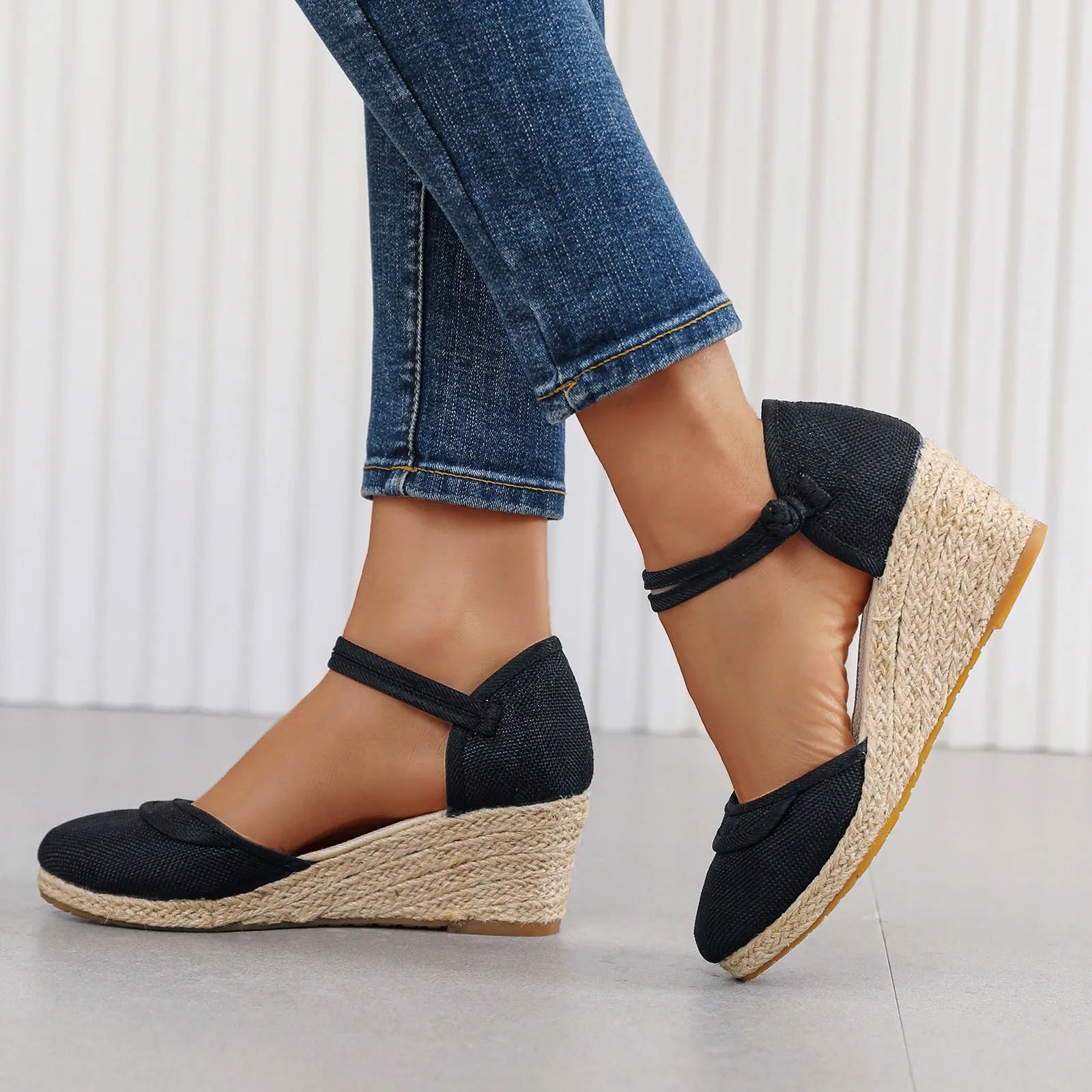 Retro Plain Wedge Sandals