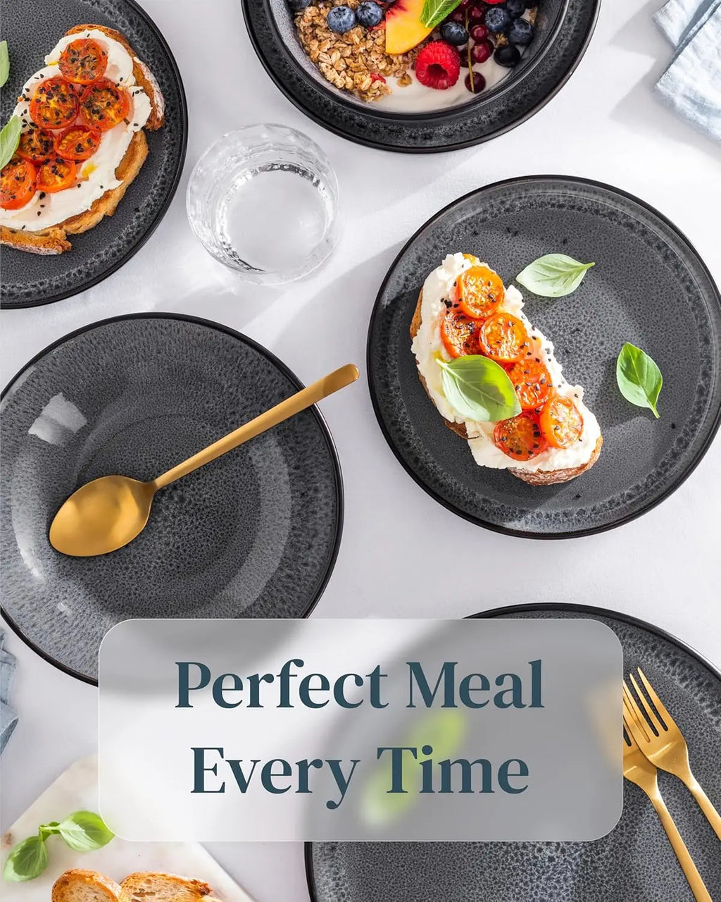 32-Piece Stoneware set For Dinner