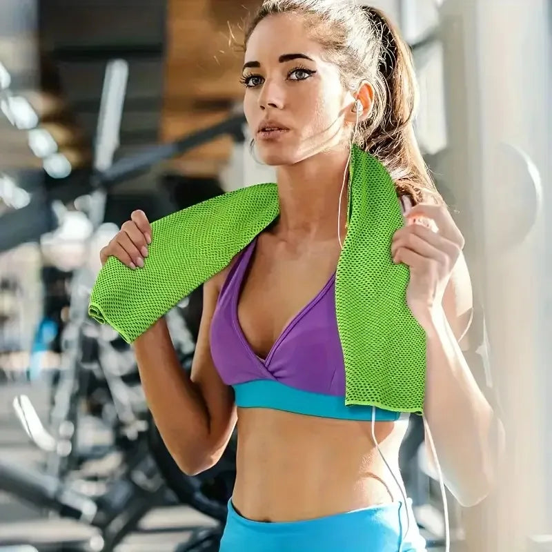 Cooling Sports Towel with Case